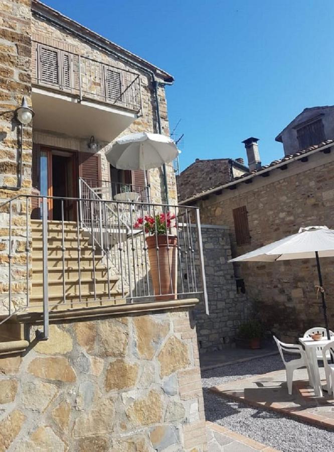 Beautiful Apartment With Exclusive Garden And Terrace Monteverdi Marittimo Εξωτερικό φωτογραφία